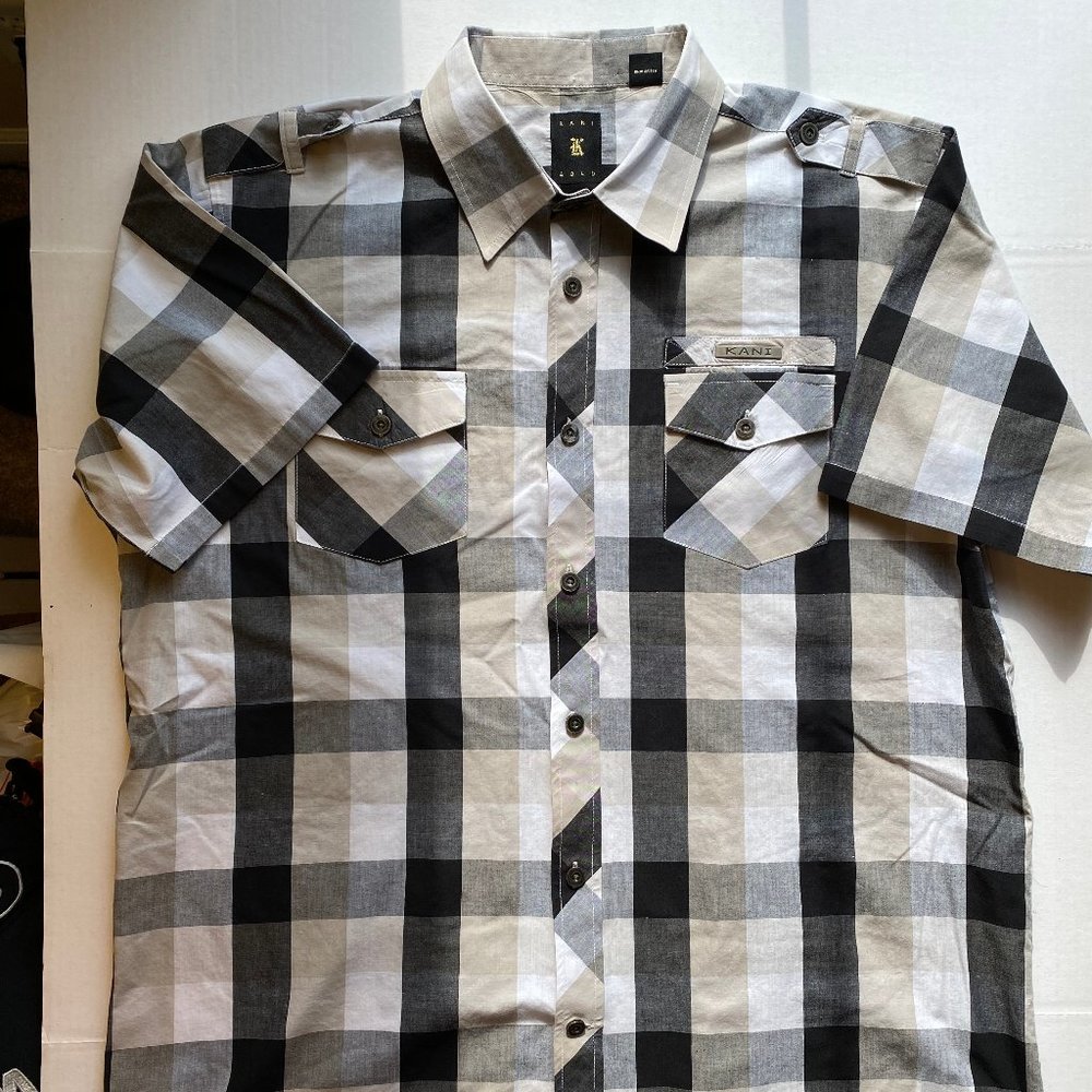 Kani Gold Men's Short Sleeve Button-up Shirt